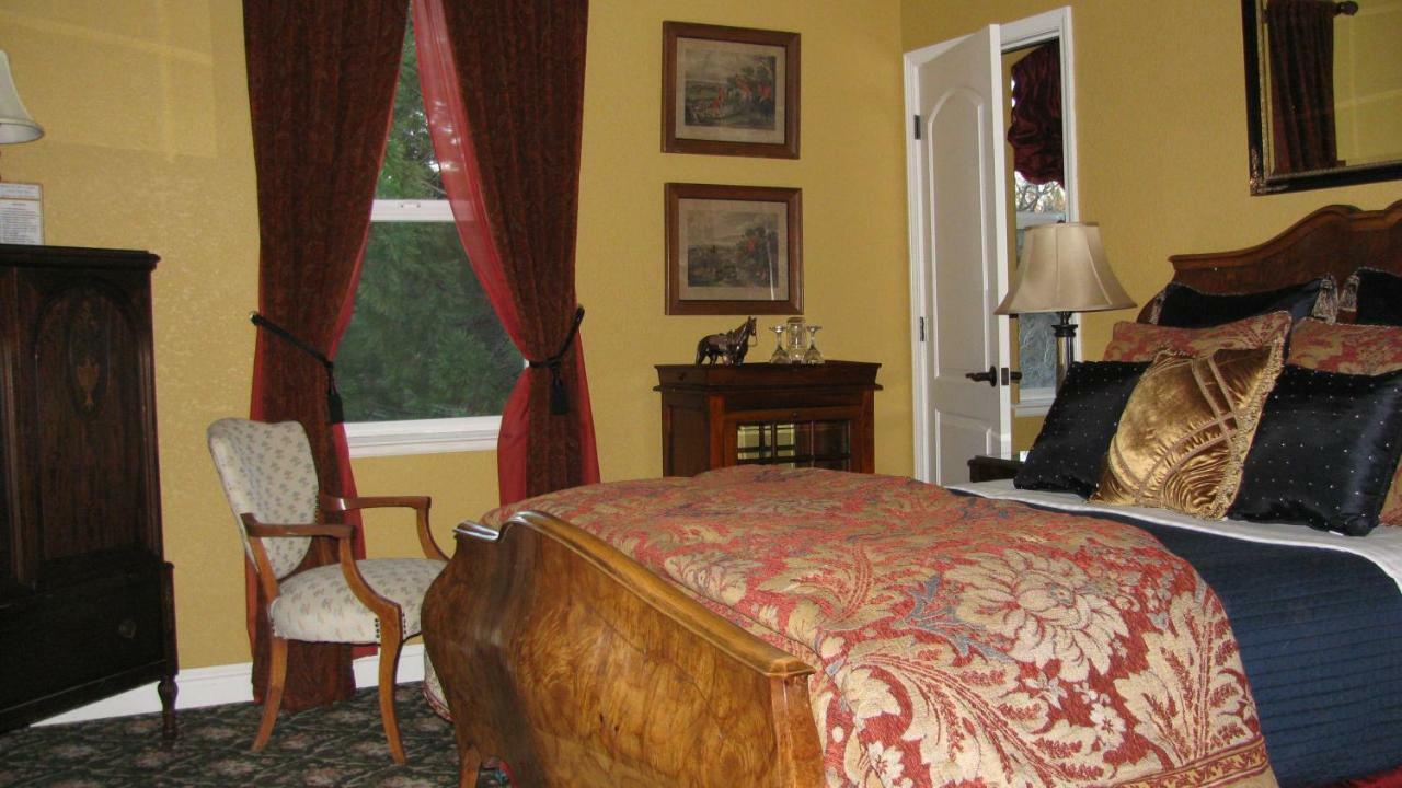 Yosemite Rose Bed And Breakfast グローヴランド エクステリア 写真